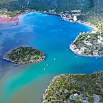αrmiriki House * Limin Ierakos