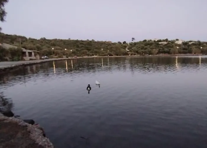 αrmiriki House Limin Ierakos