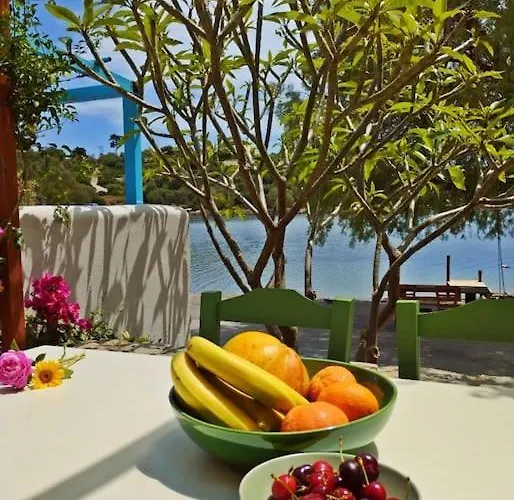 αrmiriki House Limin Ierakos