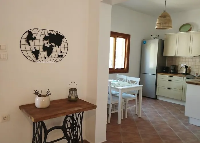 αrmiriki House * Limín Iérakos